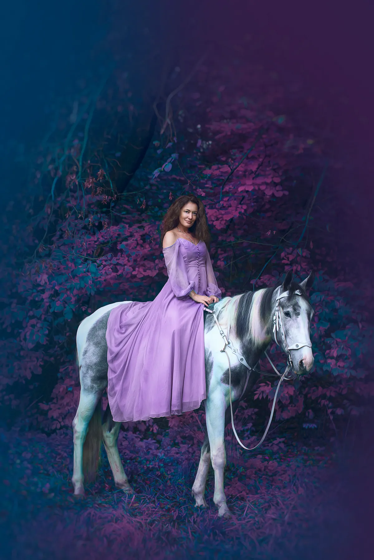 Zmysłowość uchwycona w subtelnym świetle, ukazująca delikatność kobiecej natury i jej piękno.