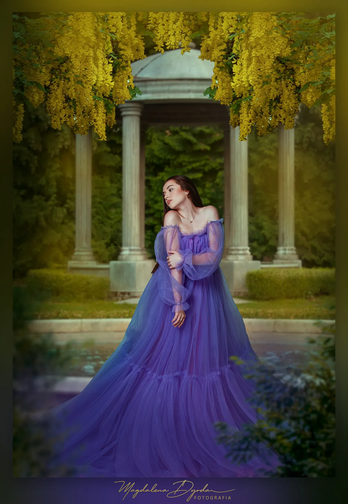 Delikatność i subtelna siła w spojrzeniu kobiety, otulonej naturalnym światłem i czułością chwili